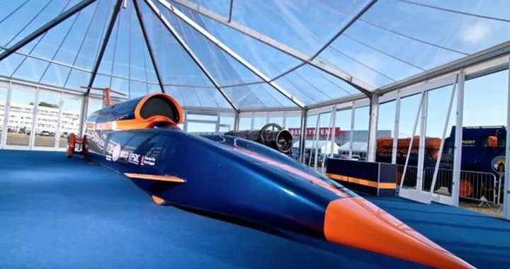 Nuovi dettagli sulla Bloodhound SSC, l'auto-siluro da 1.600 km/h