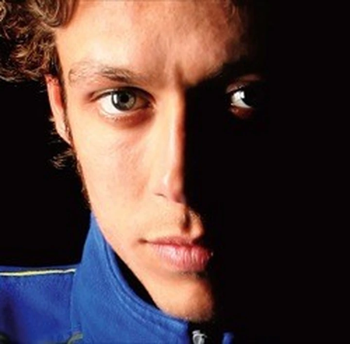 La tuta di Rossi all'asta su ebay