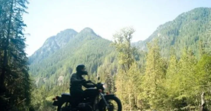 Ural ST 2010: il "boxer" senza sidecar