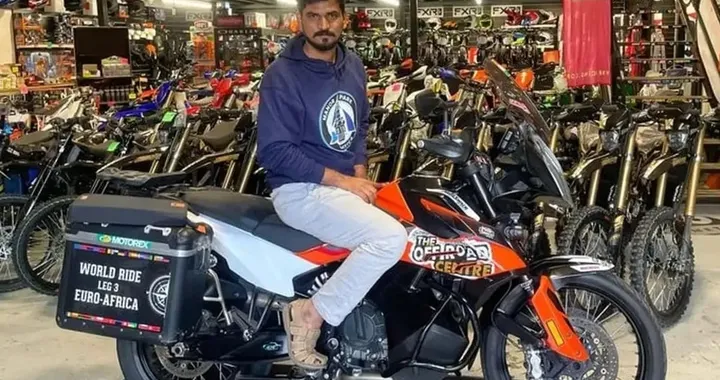 Yogesh Alekari, la storia del motociclista derubato e aiutato dalla community