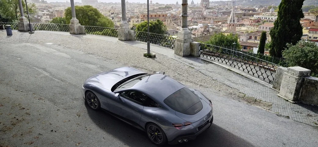 Ferrari Roma: set nella capitale per far rivivere la Dolce Vita