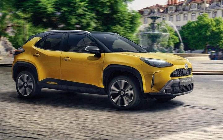 Toyota Yaris Cross: prezzi e allestimenti