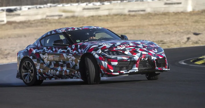 Toyota Supra: la melodia del motore [Video]