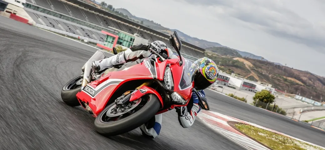 Honda CBR1000RR Fireblade M.Y. 2017: prima prova