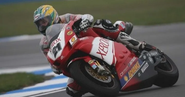 Troy Bayliss è tornano a casa, sta meglio