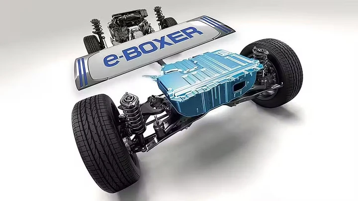 Subaru dice addio all'e-Boxer: arriva il nuovo full hybrid da 194 CV