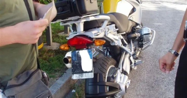 Targa alterata o sporca? Sequestro assicurato!