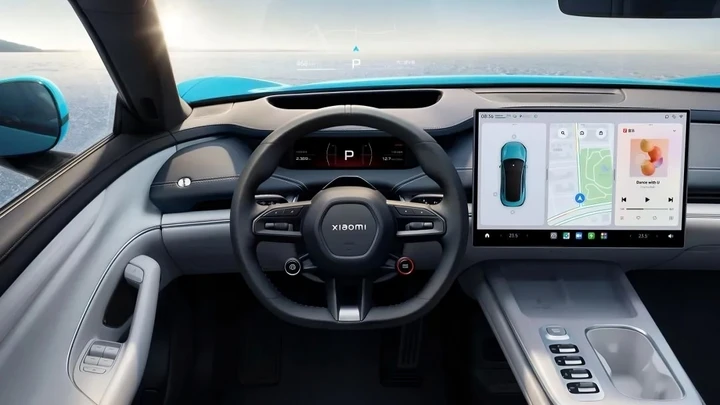 Xiaomi SU7: rivelati gli interni