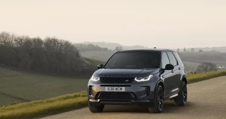Land Rover Discovery Sport 2024: equilibrio perfetto tra eleganza e tecnologia [FOTO]
