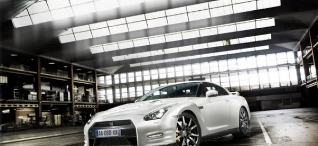 Nissan: nuova lega di acciaio ultra resistente