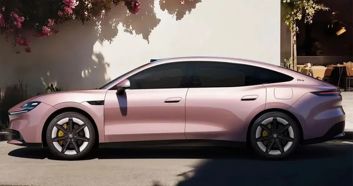 La berlina che conquista tutti: oltre 42.000 ordini in pochi giorni