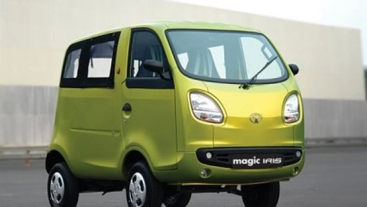 Salone di New Delhi: ecco la Tata Magic Iris