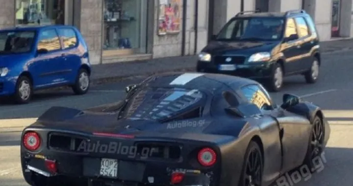 Ferrari F70: nuove foto spia da Maranello