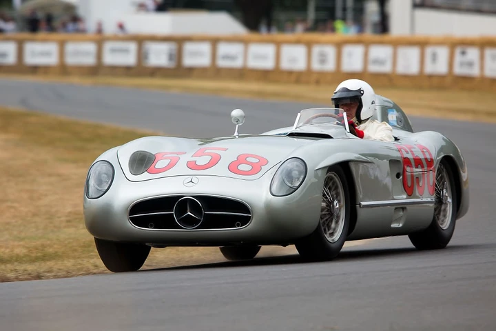 Mercedes-Benz 300 SLR: auto storica da sogno del 1955