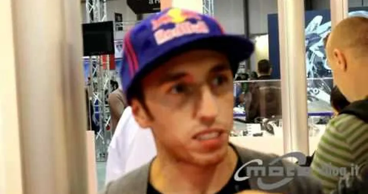Intervista a Tony Cairoli dall'Eicma 2011.mp4