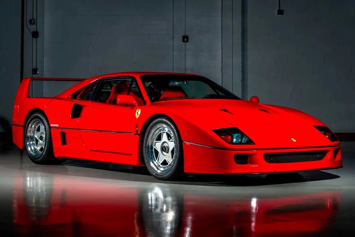 Acquista Ferrari F40 da 5,23 milioni, ma il tribunale potrebbe togliergliela