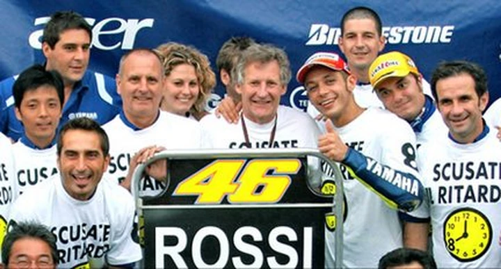 Valentino Rossi, icona del motociclsimo,  verso l' 
