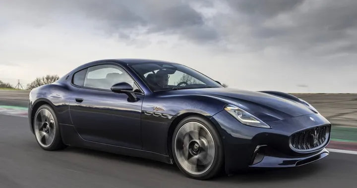 Maserati sconta fino a 85.000 dollari le elettriche negli Stati Uniti