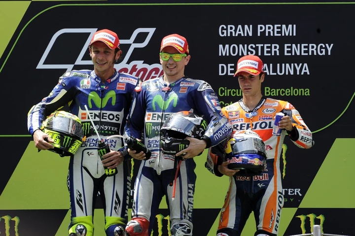 Pagelle MotoGP Montmelò: Lorenzo, lectio magistralis. Rossi “studia”. Marquez discolo.