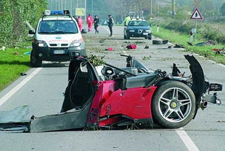 A 256 Km/h si muore anche sulla Ferrari Enzo