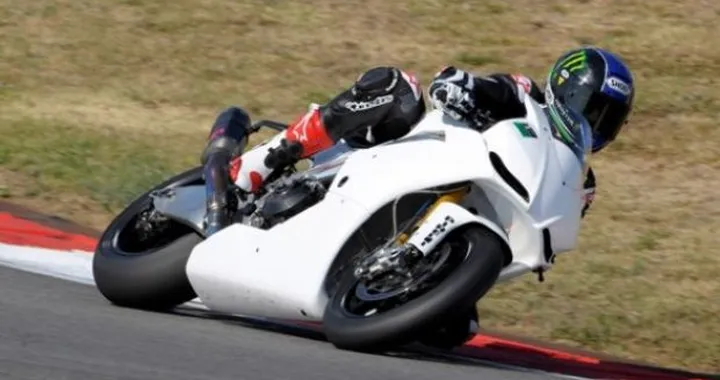 WSBK: Eugene Laverty è il più veloce nella giornata conclusiva a Portimao