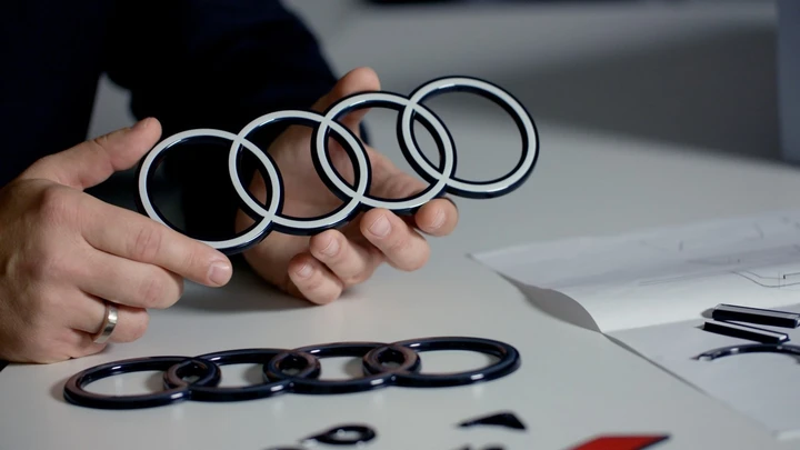 Nuovo logo Audi 2022: ecco le sue caratteristiche