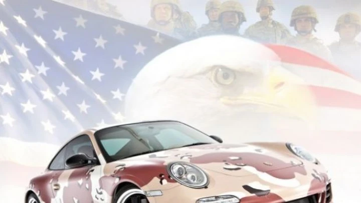 Champion Porsche 911: una 997 mimetica per celebrare il ritorno a casa delle truppe USA per il Natale