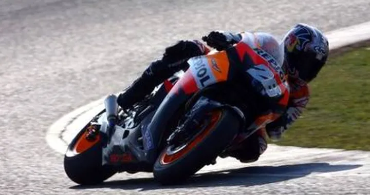 Pedrosa rompe la tensione dei test di novembre