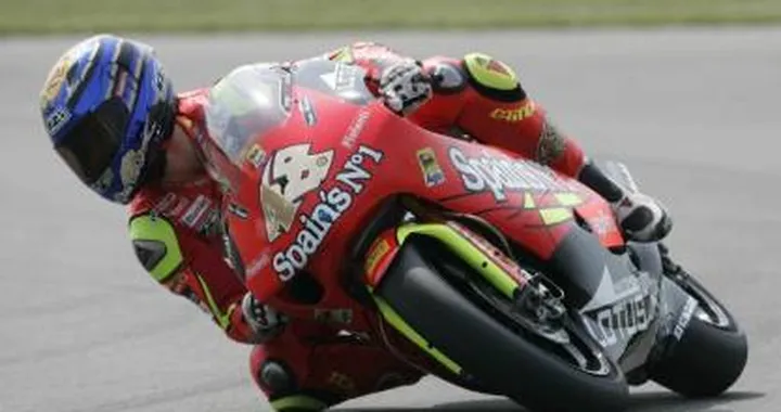 Lorenzo si impone nelle 250 Bautista nelle 125