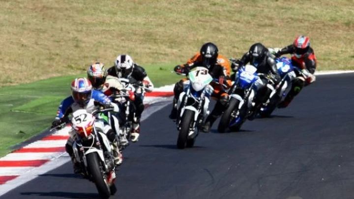 Suzuki Gladius Cup 2010: vittoria e titolo per Lorenzo Segoni
