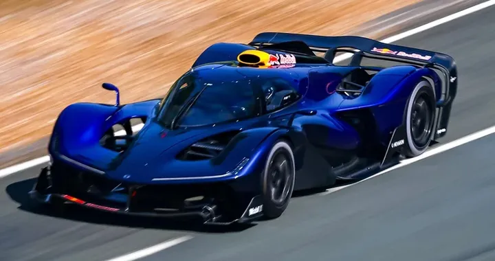 La Red Bull RB17 è realtà, 50 esemplari, V10 aspirato e prestazioni da Formula 1