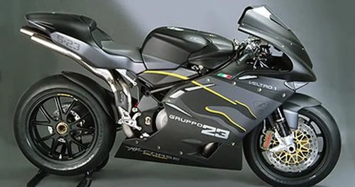 MV Agusta F4 Veltro in vendita su eBay!