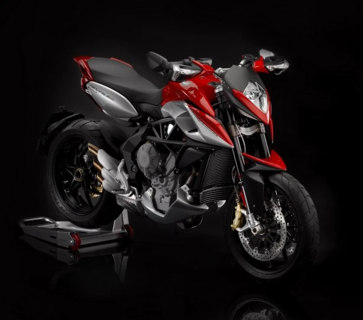 In attesa della Rivale 800, MV Agusta raddoppia le vendite