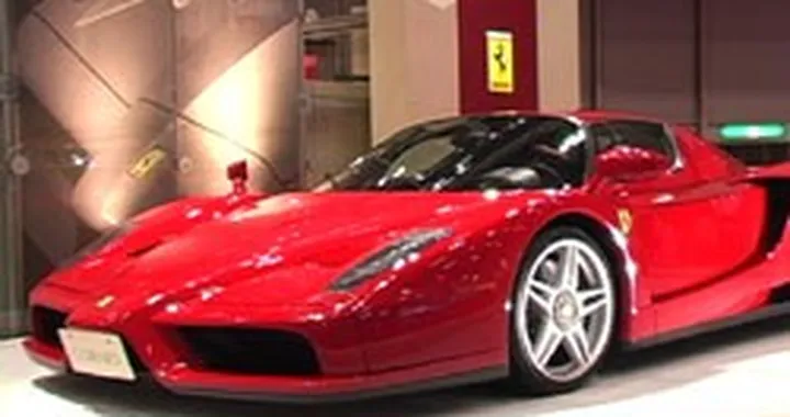 Mi regalate una Ferrari?