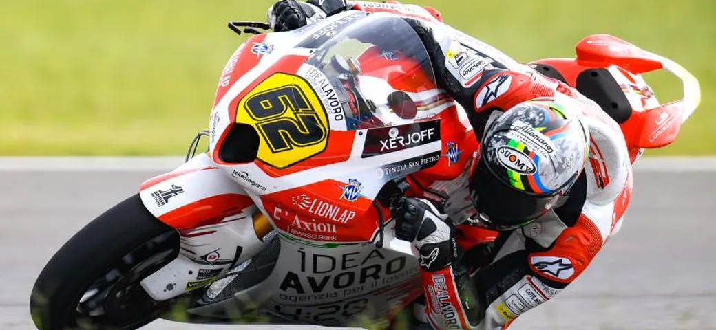Moto2, Stefano Manzi salterà il GP di Austin. Ruiu al suo posto