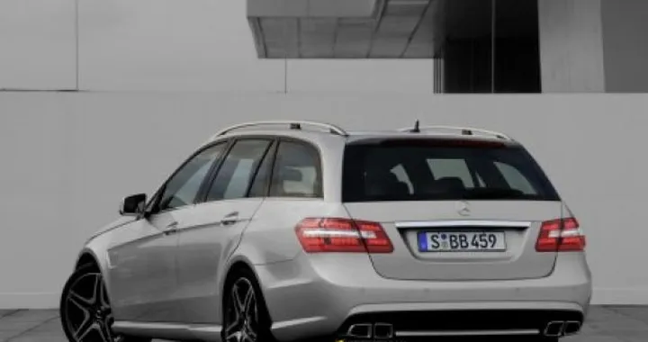 Mercedes E 63 AMG Station Wagon: ecco il suo aspetto definitivo