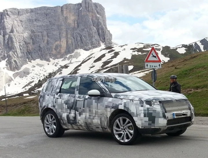 Foto spia Land Rover Discovery