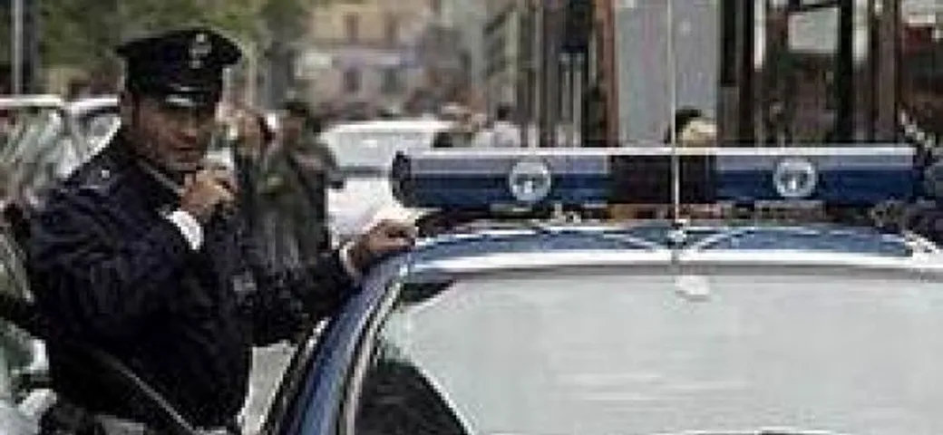 Tristezze italiane: botte ed insulti alle forze dell'ordine invece di controlli
