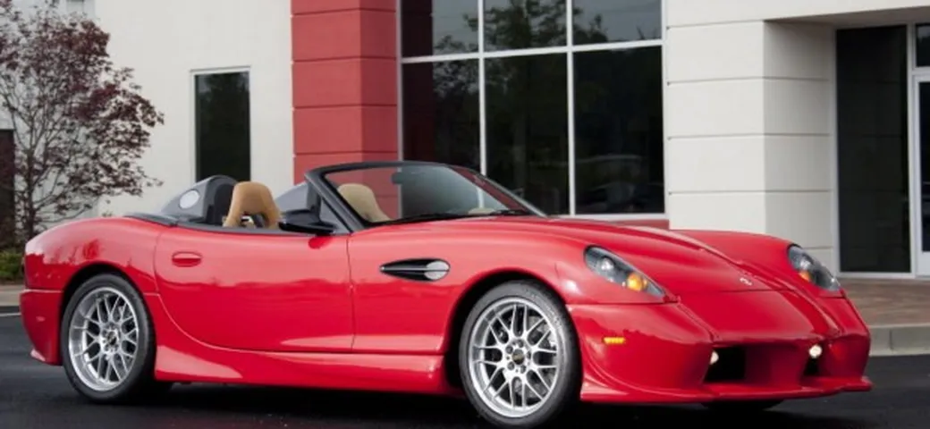 Panoz Esperante Spyder: foto e caratteristiche della 25th Anniversary Edition