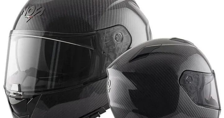 NS-11C: il casco NOS che ridefinisce la protezione e il comfort