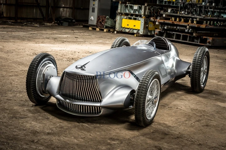 Concept Infiniti: l'elettrica vintage Prototype 9