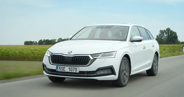 Skoda Octavia Wagon iV plug-in hybrid 2021: prima prova