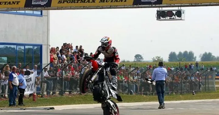 Gallery del Mondiale Supermoto a Busca!