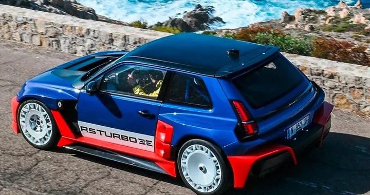 Renault 5 Turbo 3E, la nuova livrea è un omaggio agli anni 80