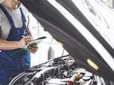 10 controlli fondamentali per superare la revisione auto