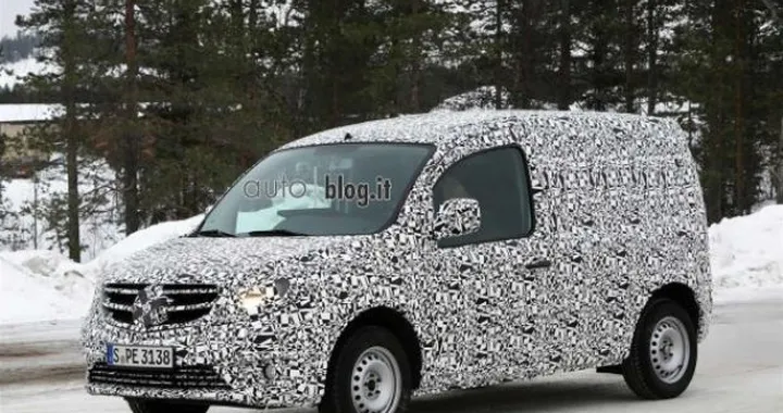 Mercedes Citan foto spia nuove