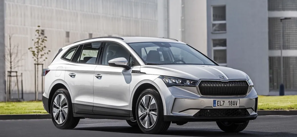 Skoda Enyaq iV 50: il SUV elettrico ora propone una versione più accessibile