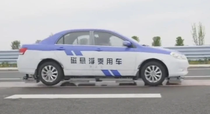Auto a lievitazione magnetica: partiti i test in Cina