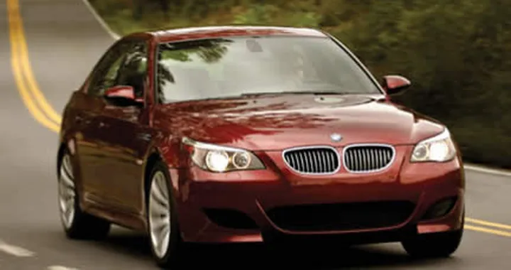 BMW M5 anche con cambio manuale nel 2007