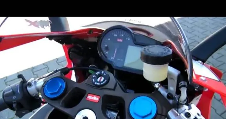 Video Aprilia RS 125 Replica SBK Aprilia Alitalia 2010